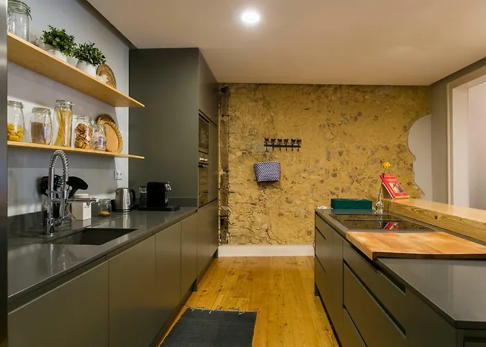 Marchesa Da Bica Luxury *